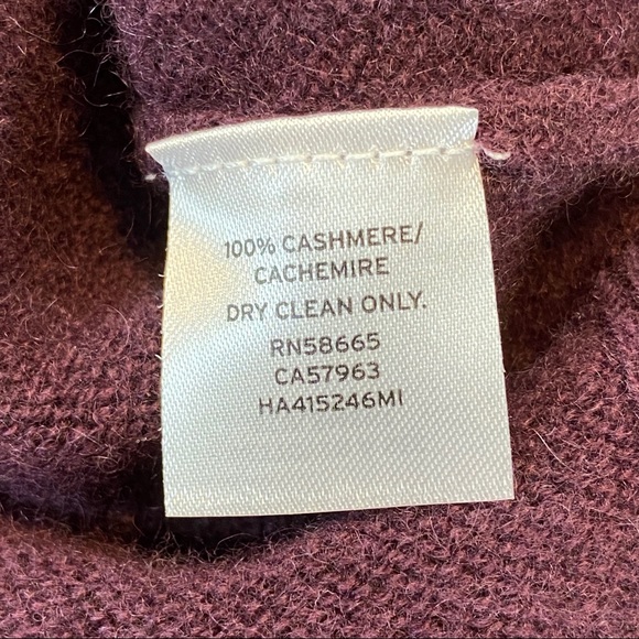 HALOGEN | Double V Cashmere Sweater - Picture 6 of 8